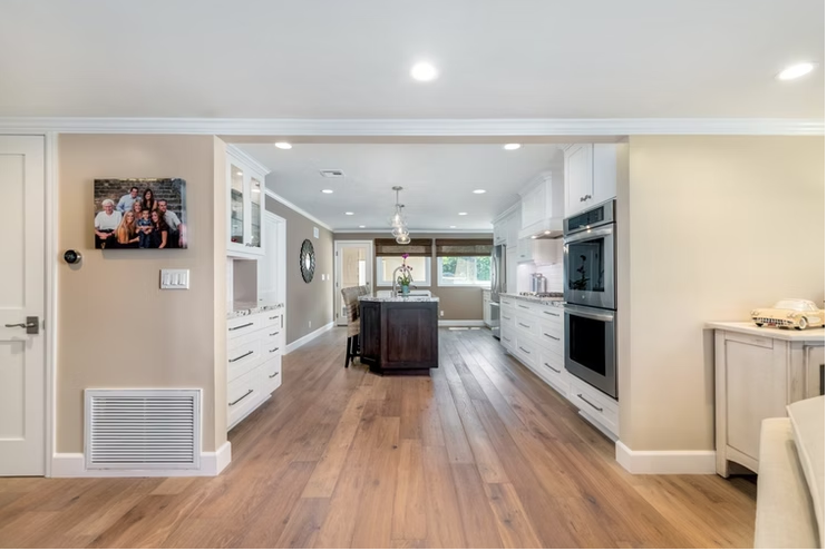Modern Kitchen Layout